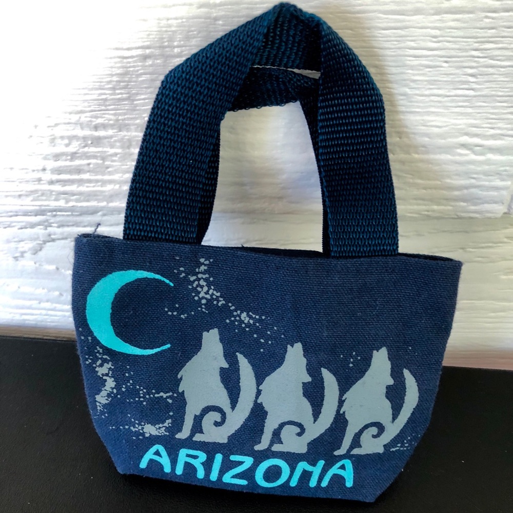 Arizona coyote moon mini tote